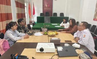 Bawaslu Kota Surakarta menerima kunjungan konsultasi dari Komunitas Debat Fakultas Hukum (KDFH) Universitas Sebelas Maret (UNS) terkait persiapan mengikuti Brawijaya Law Debate Competition (BLDC) 2026