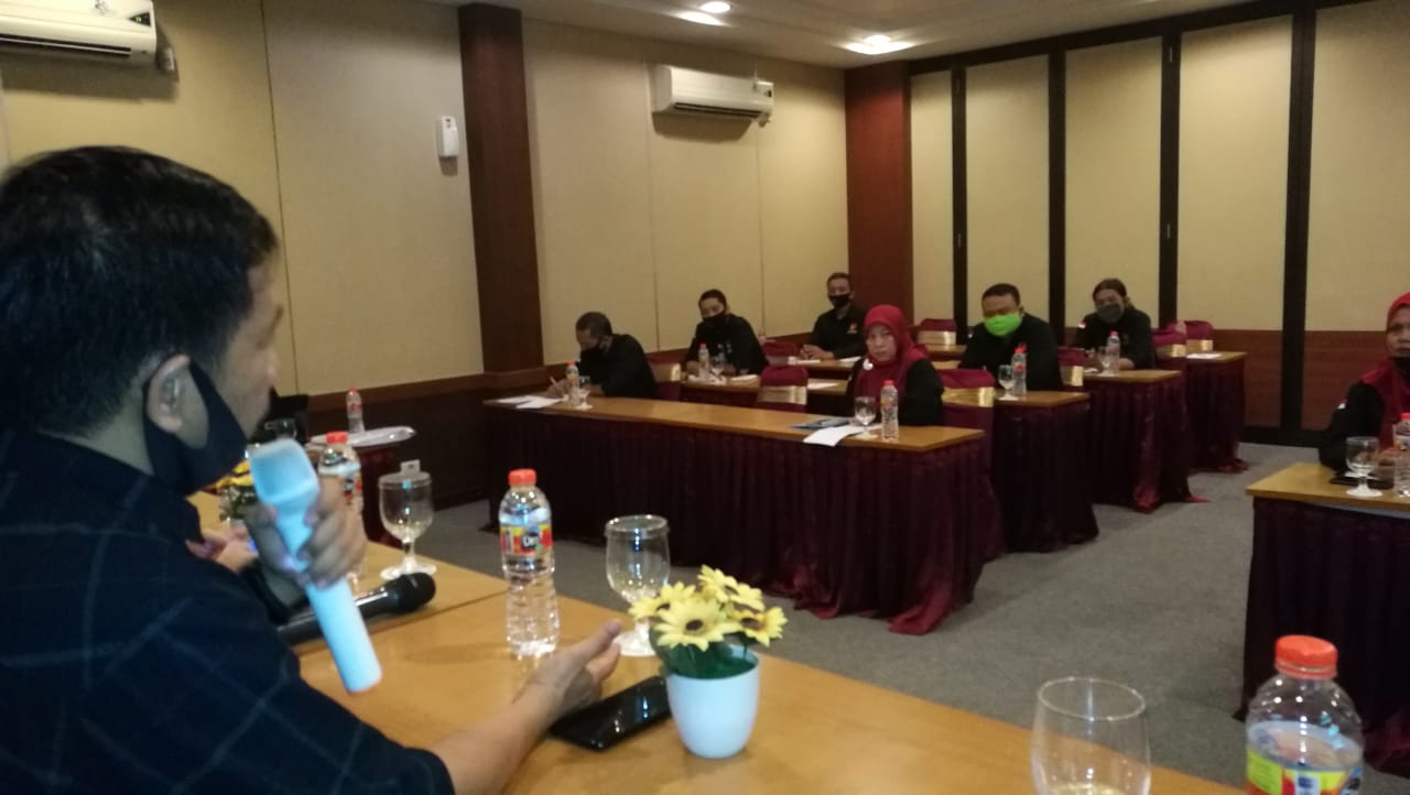 Bawaslu Beserta Jajaran Adakan Bimtek Tahapan Pemutakhiran Data Pemilih untuk Pengawas Tingkat Kelurahan Se Kota Surakarta (18-21 Juli 2020)