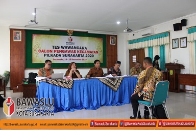 Proses seleksi wawancara calon Anggota Panwascam Kota Surakarta Pilkada 2020