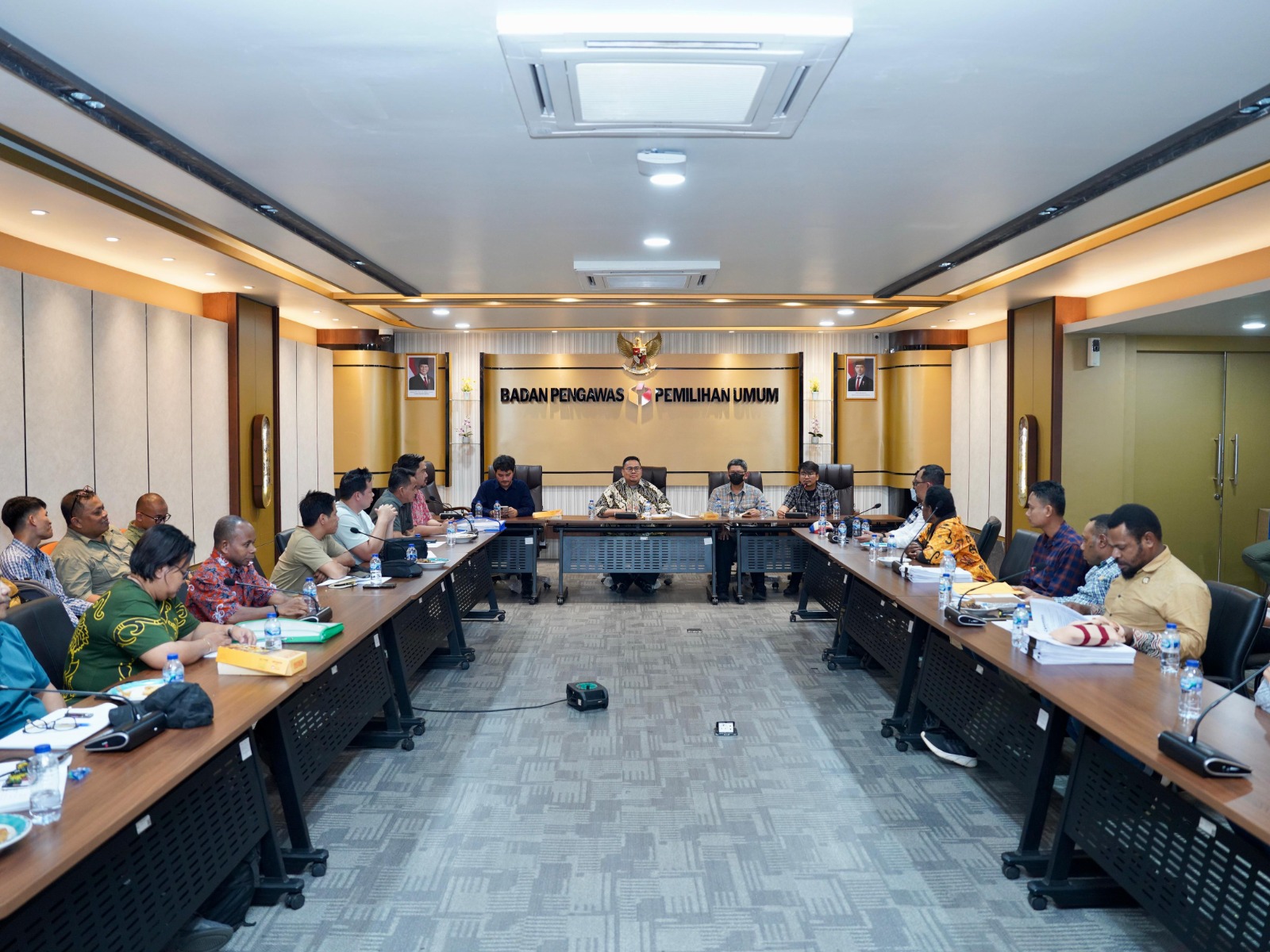Anggota Bawaslu Totok Haryono dalam Rapat Persiapan Sidang MK di Gedung Bawaslu, Jakarta, Kamis (4/9/2025)/Foto: Publikasi Pemberitaan Bawaslu