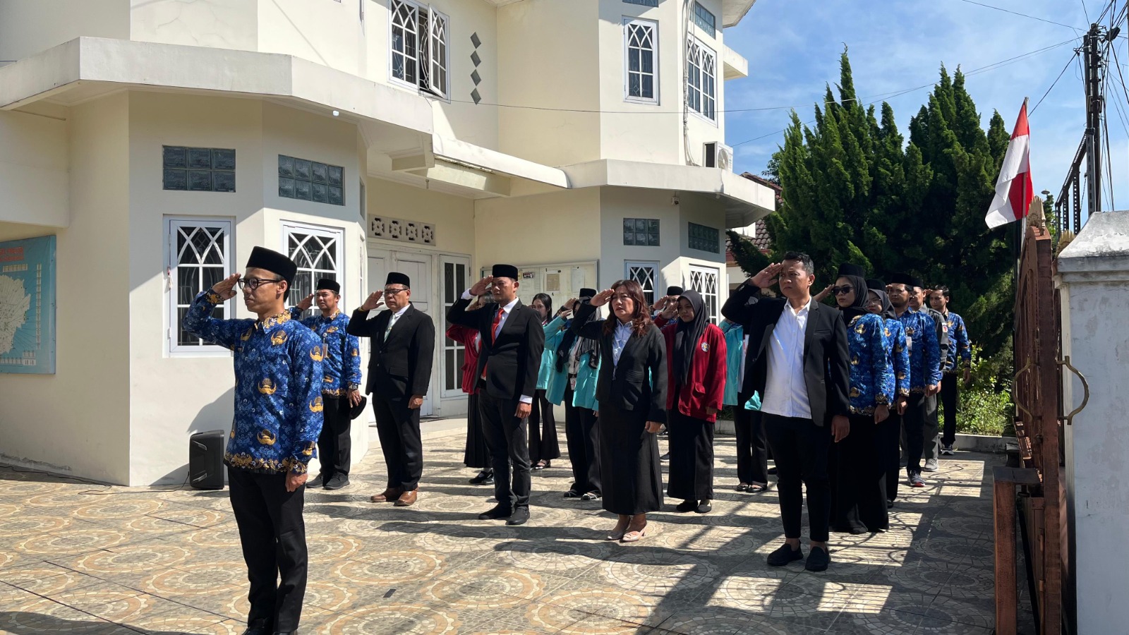 Pelaksanaan Upacara Peringatan Hari Kesaktian Pancasila Bawaslu Kota Surakarta