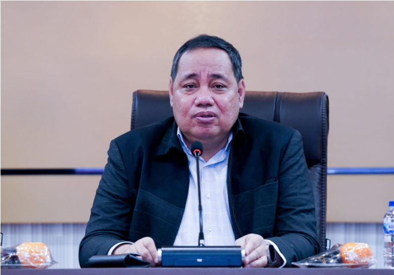 Anggota Bawaslu Herwyn JH Malonda memberikan arahan dalam Rapat Pembahasan Desain Kelembagaan Bawaslu sebagai Masukan RUU Pemilu di Ruang Rapat Bawaslu Lantai 5, Rabu (4/2/2026). Foto: Pemberitaan dan Publikasi Bawaslu RI