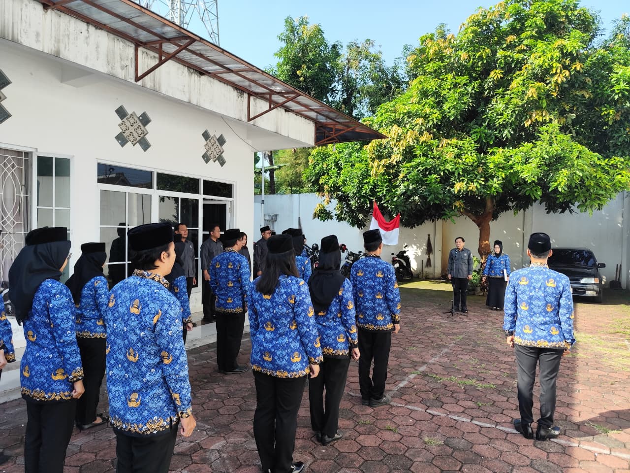 Bawaslu Kota Surakarta saat pelaksanaan upacara peringatan lahirnya Pancasila 