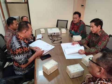 peninjauan dokumen kerjasama