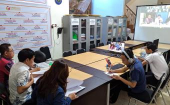Bawaslu Kota Surakarta Menjalankan Koordinasi Dengan Panwas Tingkat Kecamatan Melalui Sistem Daring (Melawan Covid-19)