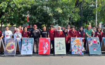 Karya Mahasiswa DKV ISI Surakarta sebagai media sosialisasi pengawasan partisipatif