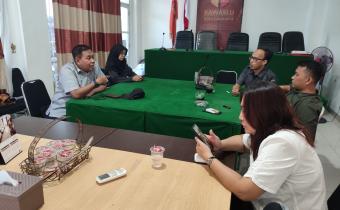 suasana penyusunan materi kurikulum untuk program Short Course dan Coaching Hukum Kepemiluan