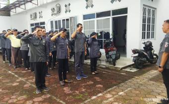 Apel Pagi Bawaslu Kota Surakarta Dipimpin Koordinator Sekretariat, Rafi Uludin Himam