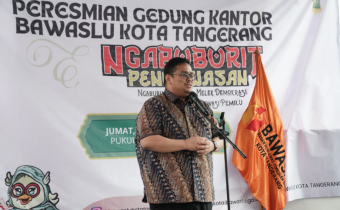 Ketua Bawaslu Rahmat Bagja saat menyampaikan sambutan di Kantor Bawaslu Kota Tangerang, Jumat, (27/2/2026).