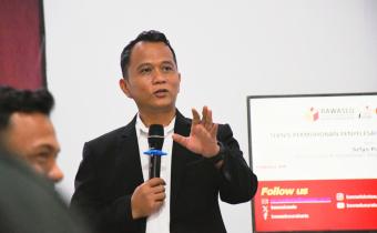 Setyo Puji Kordiv Hukum dan Penyelesaian Sengketa Bawaslu Solo saat menyampaikan materi Pendidikan Pengawas Partisipatif (P2P)