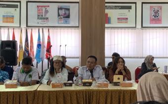Bawaslu Kota Surakarta menghadiri Rapat Pleno Rekapitulasi Daftar Pemilih Berkelanjutan (PDPB) Triwulan III Tahun 2026