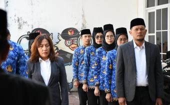 suasana upacara peringatan hari kesaktian pancasila bawaslu kota surakarta