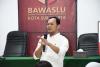 Fifta Angga Hidayat saat menyampaikan materi pembelajaran pada pendidikan pengawas partisipatif (P2P) Bawaslu Kota Surakarta